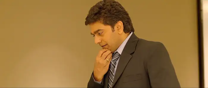 Download Tamilselvanum Thaniyar Anjalum – Courier BoyHindi Dubbed Full Movie 480p [350MB] | 720p [950MB] | 1080p [1.8GB] screenshot 1