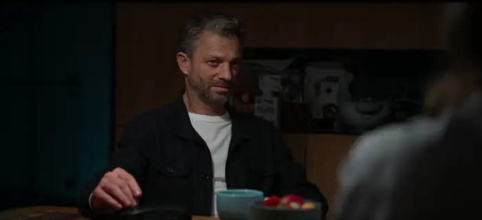 download netflix hold tight (2022) season 1 dual audio {english-polish} 720p [300mb] web-dl