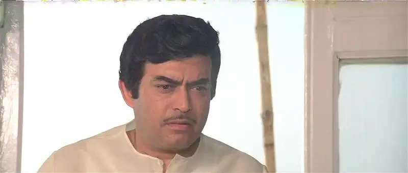 Download HeroHindi Full Movie HDRip 480p [430MB] | 720p [1.3GB] | 1080p [4.2GB] screenshot 3