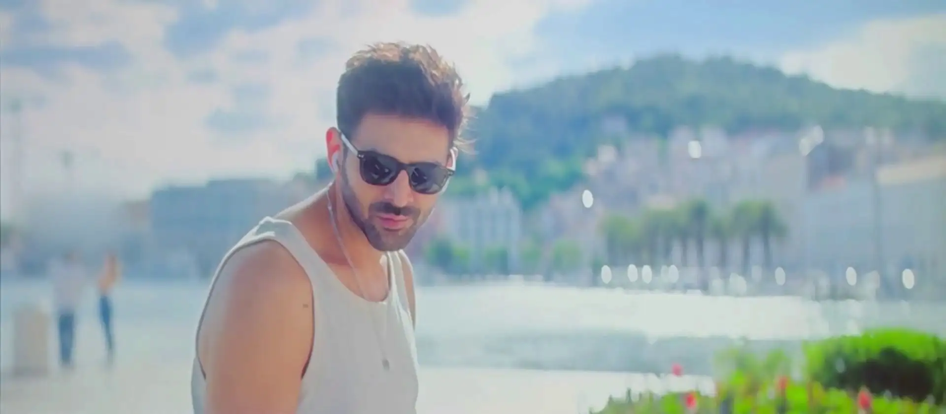 Download Tu Meri Main Tera Main Tera Tu MeriHindi (ORG LiNE) Full Movie PRE HD 480p [410MB] | 720p [1.4GB] | 1080p [2.6GB] – No Ads screenshot 2