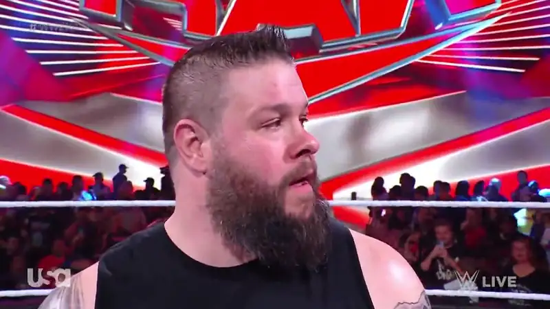 Download WWE Monday Night Raw – 9th JanuaryEnglish Full WWE Show 480p [550MB] | 720p [1.2GB] HDRip screenshot 2