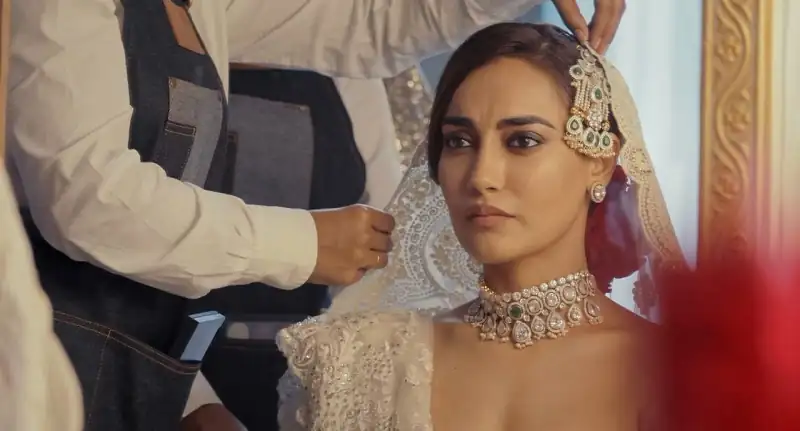 Download Qubool Hai 2.0Season 1 Hindi Complete ZEE5 Original WEB Series 480p | 720p HDRip screenshot 1