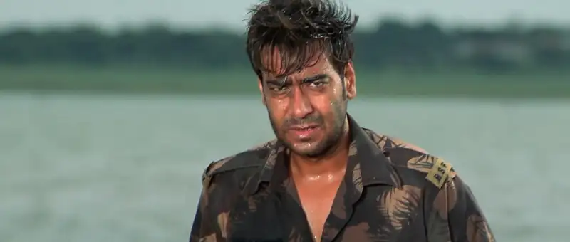 Download Tango CharlieHindi Full Movie WEB DL 480p [380MB] | 720p [1.1GB] | 1080p [3.7GB] screenshot 1