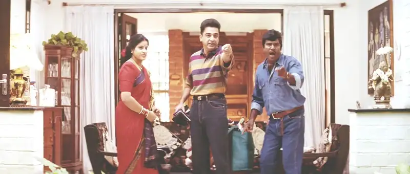 Download Hindustani – IndianHindi Full Movie WEB DL 480p [470MB] | 720p [1.6GB] | 1080p [4.5GB] screenshot 1