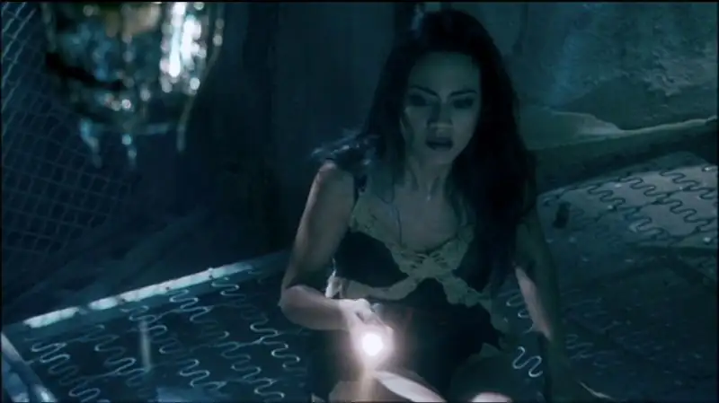 download death tunnel (2005) dual audio {hindi-english} 480p [330mb] | 720p [1gb] web-dl