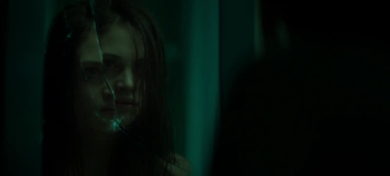 download look away (2018) {english with subtitles} full movie web-dl 480p [350mb] | 720p [850mb] | 1080p [2gb]