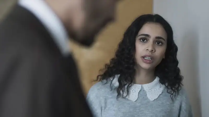 Download London FilesSeason 1 Hindi Complete Voot Select Original WEB Series 480p | 720p | 1080p WEB DL screenshot 4