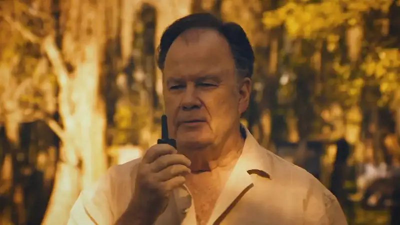 download trailer park shark (2017) dual audio {hindi-english} 480p [300mb] | 720p [900mb]