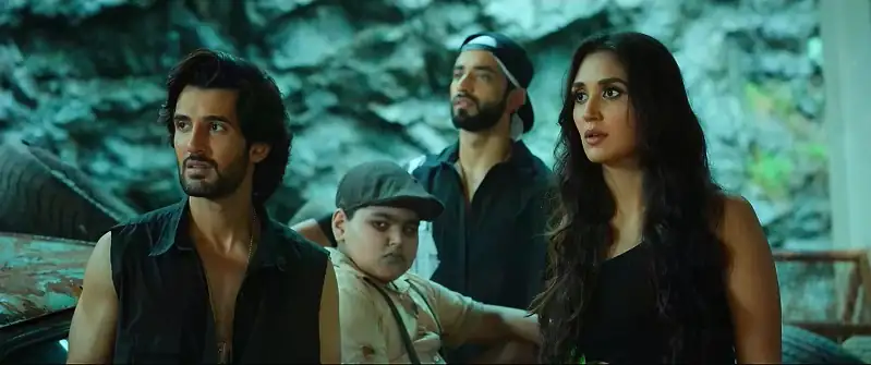 Download Rocket GangHindi Full Movie WEB DL 480p [430MB] | 720p [1.4GB] | 1080p [3GB] screenshot 5