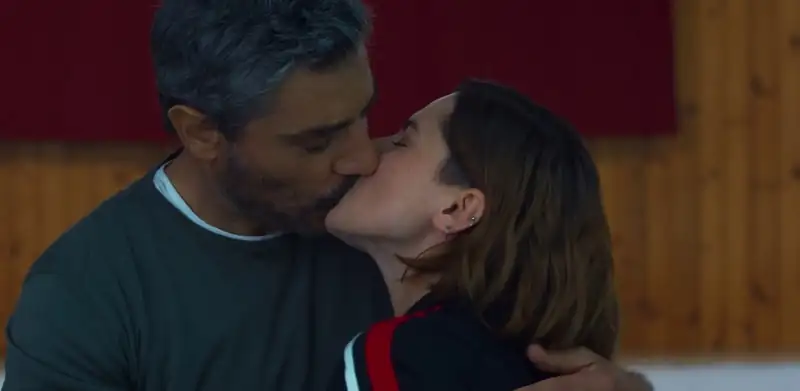 download blanca (season 1) hindi dubbed (org) amazon mini tv complete all episodes 480p | 720p | 1080p web-dl