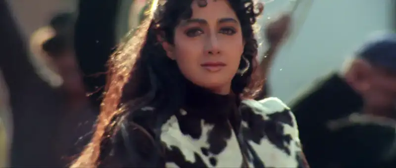 Download Khuda GawahAMZN WEBRip Hindi Full Movie 480p [500MB] | 720p [1.5GB] | 1080p [4.8GB] screenshot 3