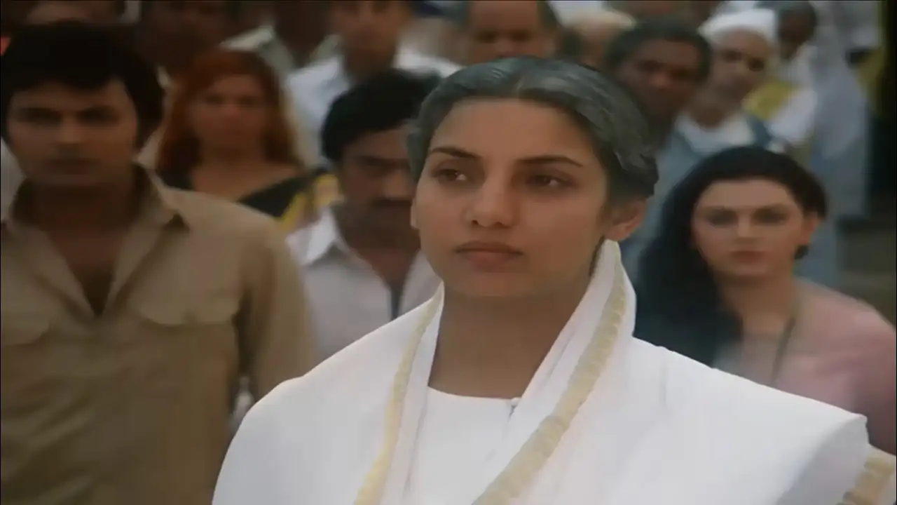 Download AvtaarHindi Full Movie WEB DL 480p [430MB] | 720p [1.3GB] | 1080p [3.2GB] screenshot 1