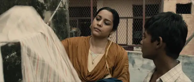 Download Gali GuleiyanHindi Full Movie WEB DL 480p [250MB] | 720p [800MB] | 1080p [2.3GB] screenshot 2