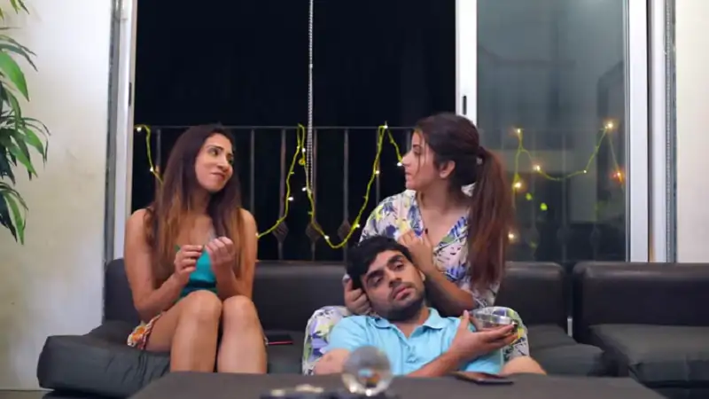 Download Pandeyji Zara SambhalkeSeason 1 Hindi Complete MX Original WEB Series 480p | 720p WEB DL screenshot 3