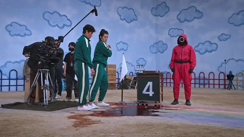 download squid game making season 2 (2025) netflix web-dl dual audio {hindi-english} 480p [100mb] | 720p [260mb] | 1080p [1.2gb]