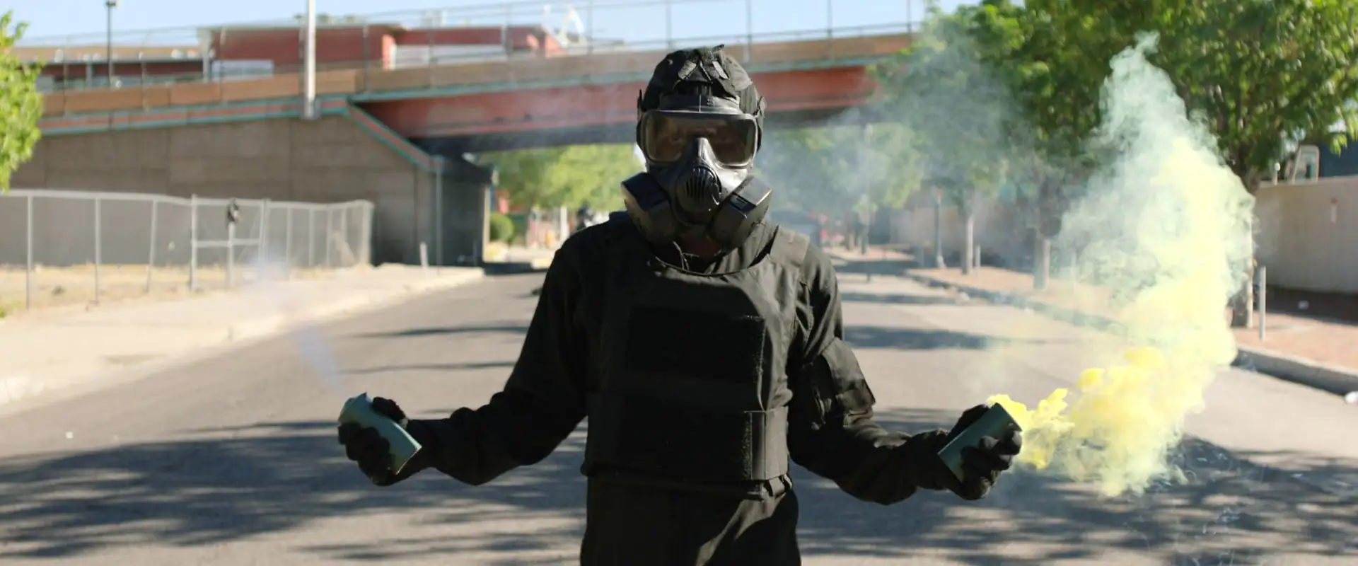 Download Trap HouseWEB DL Dual Audio {Hindi English} 480p [440MB] | 720p [920MB] | 1080p [2GB] | 2160p [11.2GB] screenshot 2