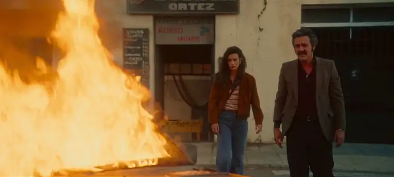 download bank under siege (2024) season 1 netflix original - multi audio {hindi-english-spanish} web series 480p 720p 1080p web-dl