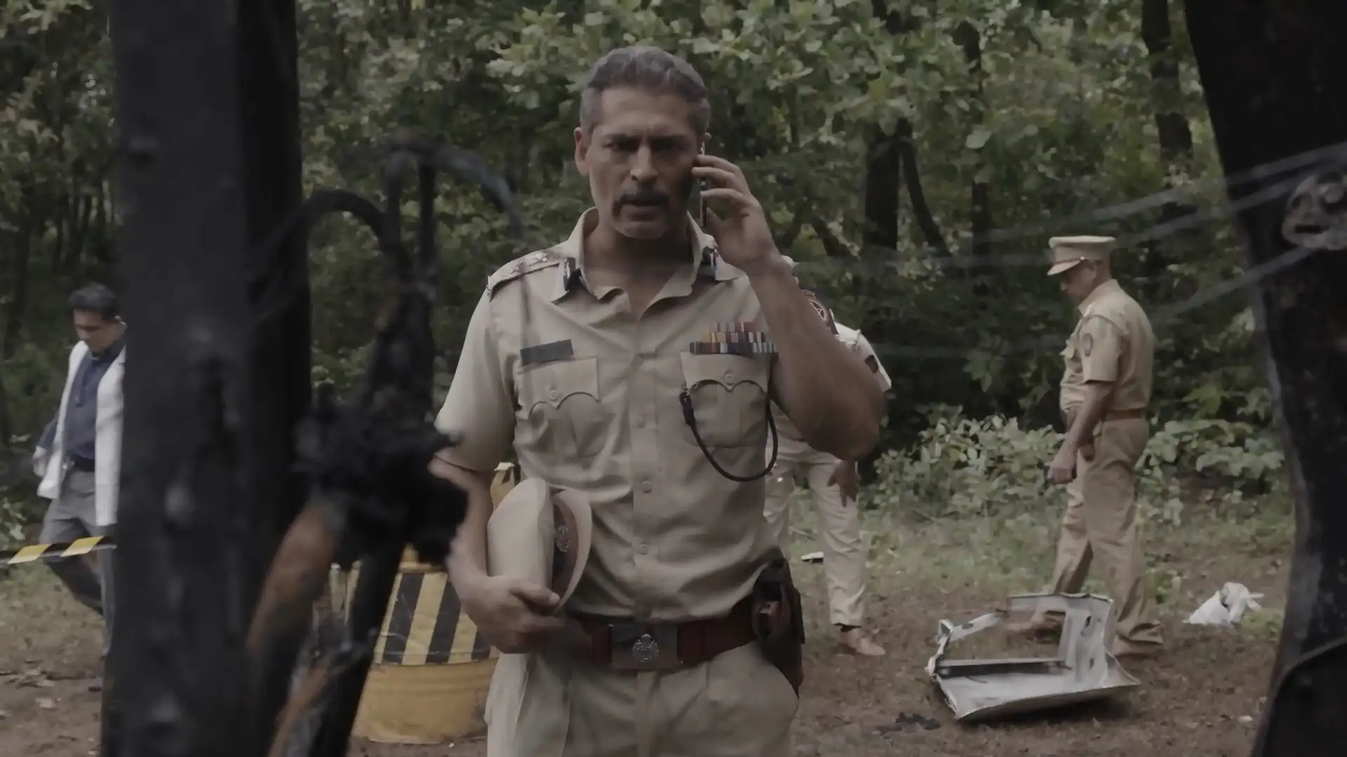 Download Naxalbari : Thok Ke BadlaSeason 1 Hindi Complete ZEE5 WEB Series 480p | 720p HDRip screenshot 2