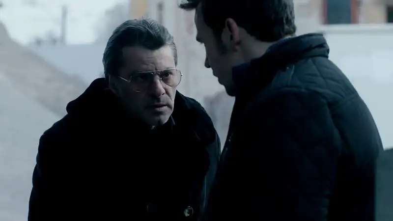 download undercover (2014) season 4 hindi dubbed complete mx web series 480p | 720p web-dl