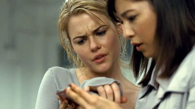 download shutter (2008) bluray dual audio {hindi-english} 480p [350mb] | 720p [700mb] | 1080p [1.8gb]