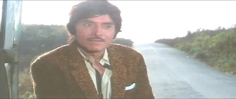 Download Betaaj BadshahHindi Full Movie WEB DL 480p [400MB] | 720p [1.3GB] | 1080p [3.8GB] screenshot 1