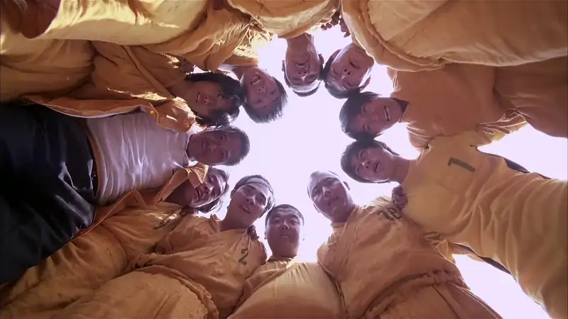 Download Shaolin SoccerDual Audio {Hindi English} 480p [350MB] | 720p [1GB] | 1080p [1.6GB] screenshot 3