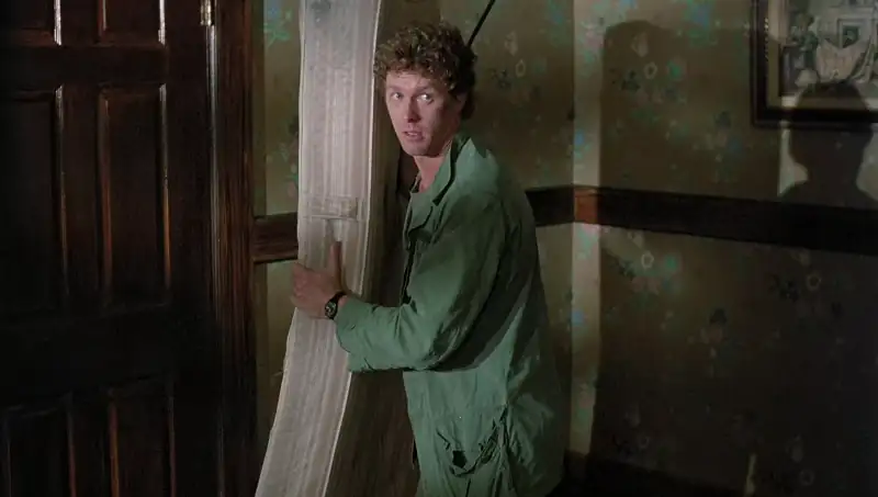 download house (1985) bluray - dual audio {hindi-english} 480p [450mb] | 720p [700mb] | 1080p [3.6gb]