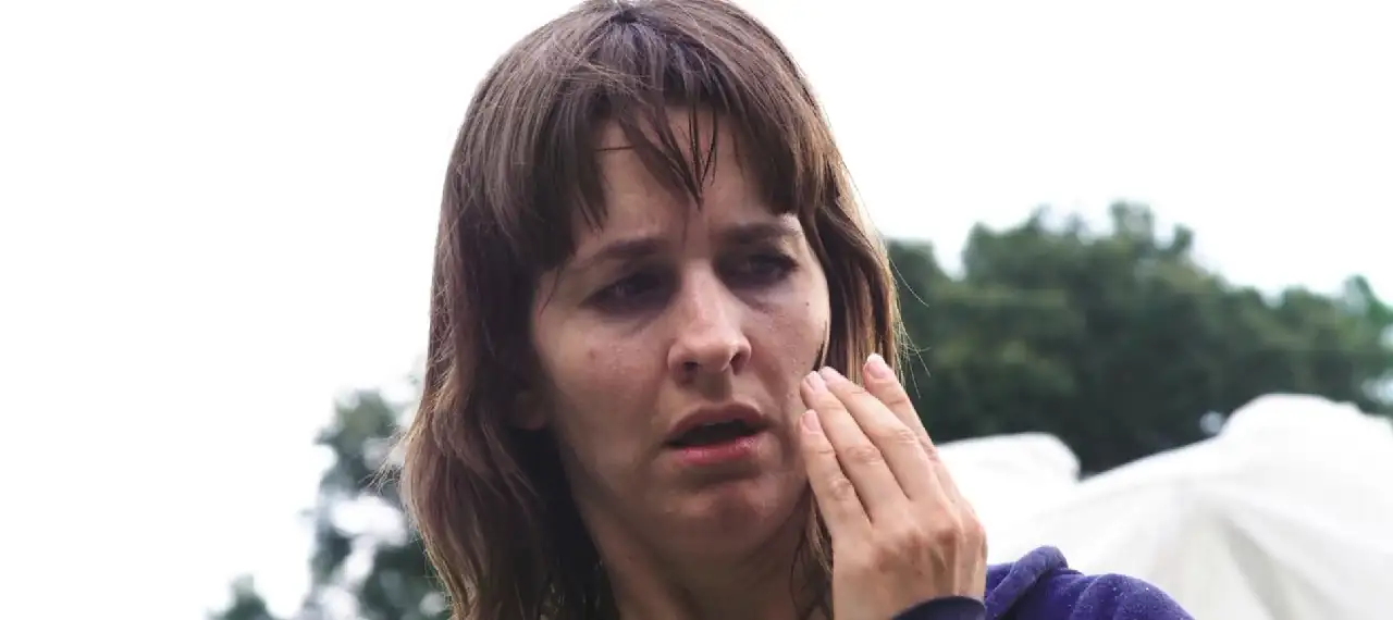 Download InfestationDual Audio [Hindi + English] WeB DL 480p [300MB] | 720p [900MB] | 1080p [1.6GB] screenshot 4