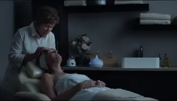 Download Four Good DaysDual Audio {Hindi English} 480p [400MB] | 720p [1GB] | 1080p [2GB] BluRay screenshot 4