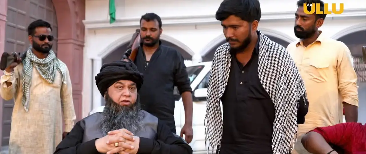 Download HelplessSeason 1 Complete Hindi Ullu Original WEB Series 720p HDRip screenshot 3