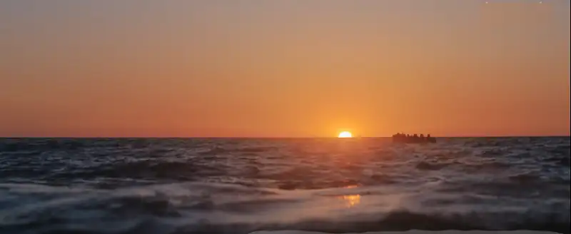 download the swimmers - netflix original (2022) web-dl dual audio {hindi-english} 480p [450mb] | 720p [1.2gb] | 1080p [3gb]