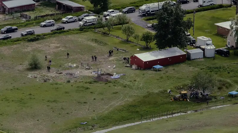 download sins of our mother - netflix original (2022) season 1 dual audio {hindi-english} 480p | 720p web-dl