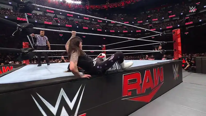 download wwe monday night raw - 15th april (2024) english full wwe show 480p [685mb] | 720p [1.4gb] hdrip