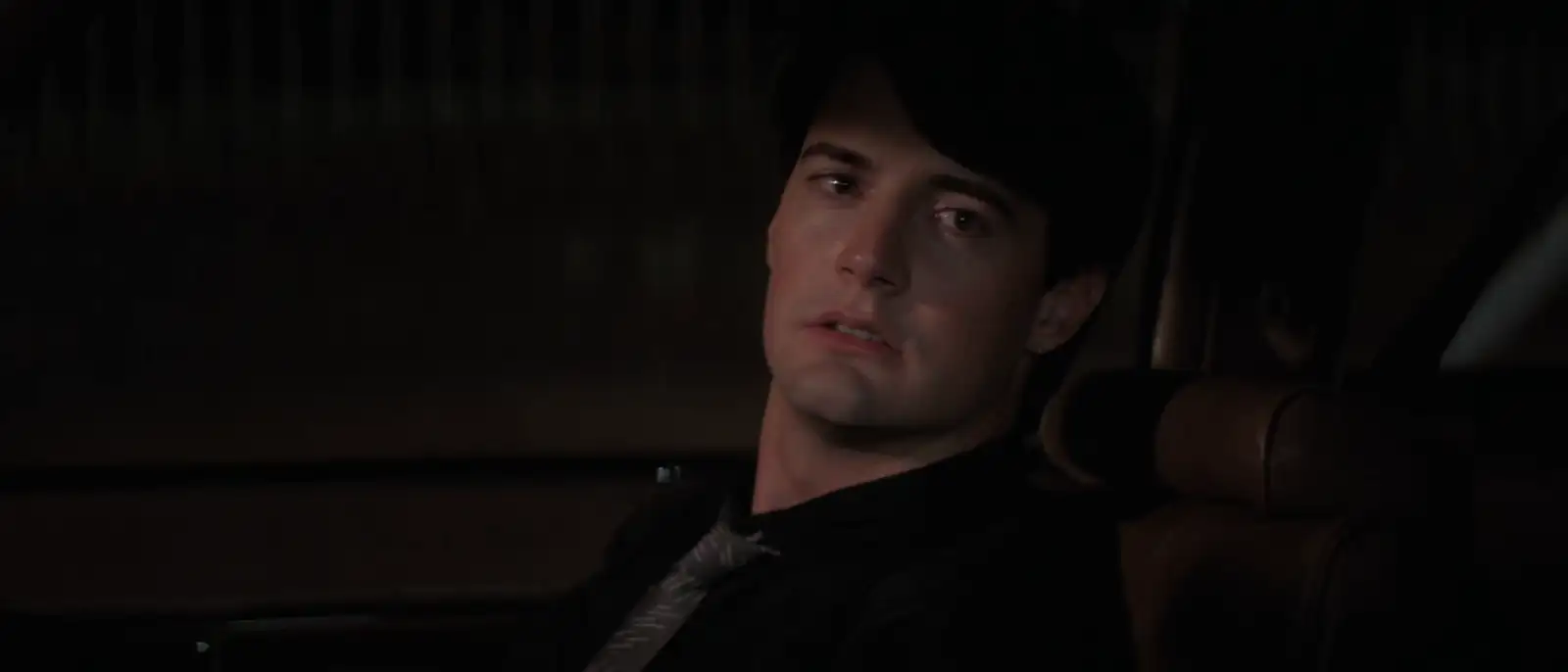 download blue velvet (1986) dual audio [hindi + english] web-dl 480p [400mb] | 720p [1.1gb] | 1080p [2.4gb]