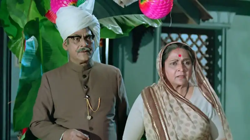 Download KhilonaHindi Full Movie WEB DL 480p [430MB] | 720p [1.3GB] | 1080p [4GB] screenshot 2