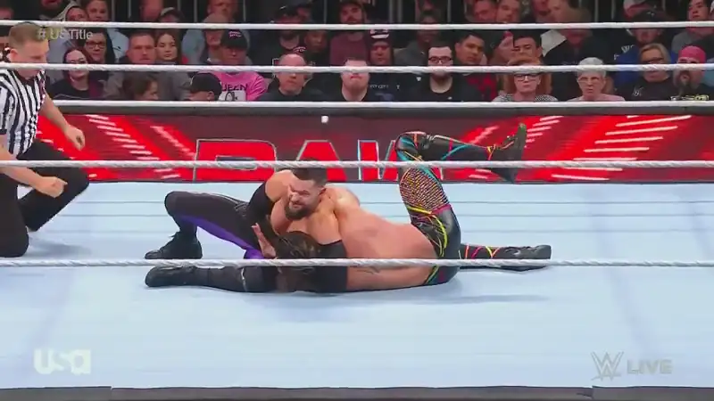 download wwe monday night raw - 14th november 2022 english full wwe show 480p [650mb] | 720p [1.2gb] hdrip