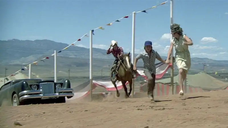 download the car (1977) bluray dual audio {hindi-english} 480p [390mb] | 720p [850mb] | 1080p [2.5gb]