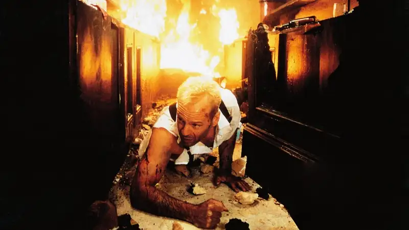 download the fifth element (1997) bluray dual audio {hindi-english} 480p [400mb] | 720p [850mb] | 1080p [3gb]