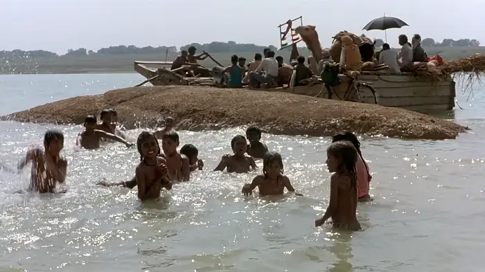 Download Bandit QueenHindi Full Movie 480p [300MB] | 720p [1GB] | 1080p [3.5GB] screenshot 1