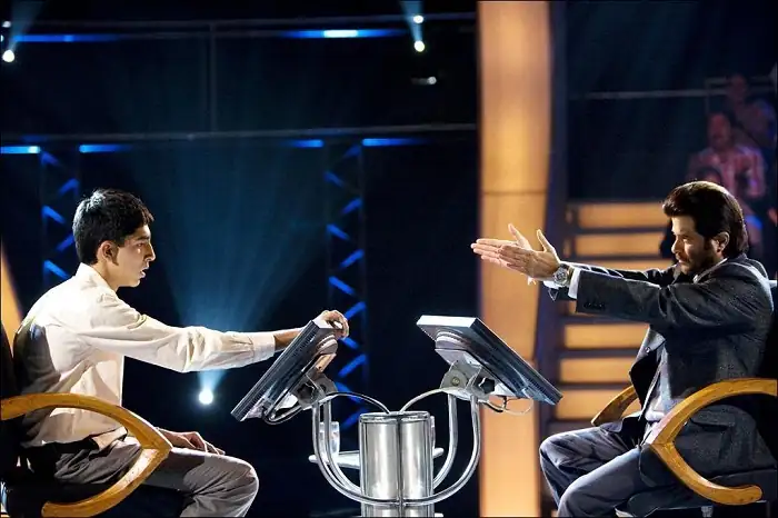 Download Slumdog MillionaireHindi Full Movie 480p [300MB] | 720p [1GB] | 1080p [3GB] screenshot 1