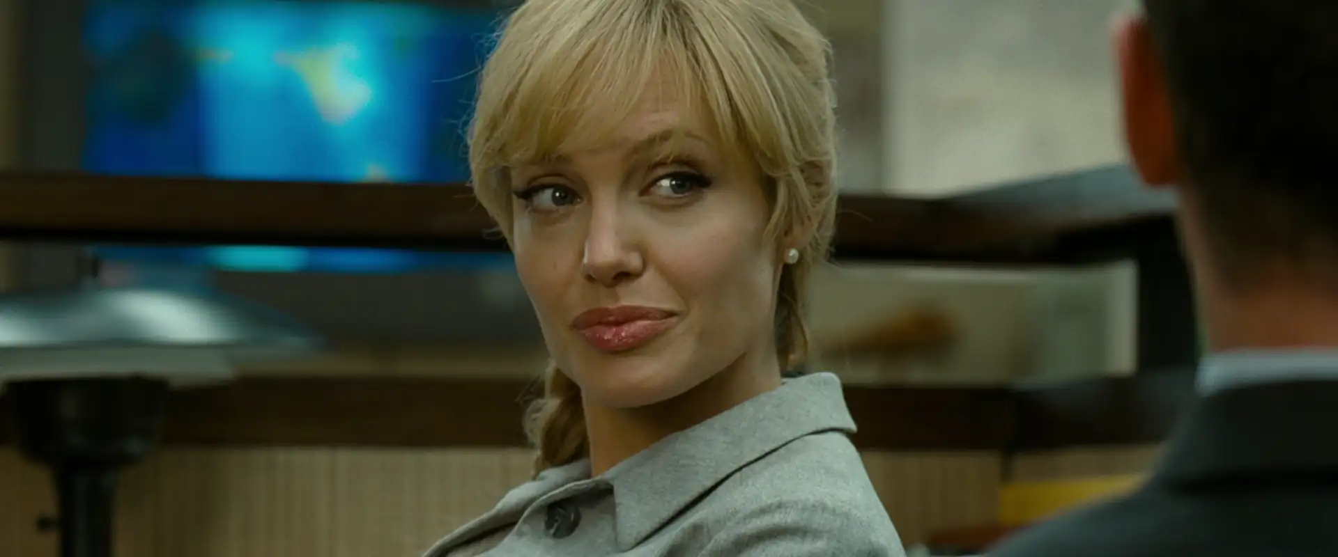 download salt (2010) dual audio {hindi-english} 480p [350mb] | 720p [900mb] | 1080p [2.5gb]