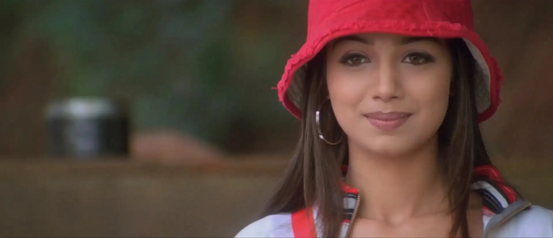 Download Taarzan: The Wonder CarHindi Full Movie 480p [400MB] | 720p [1.2GB] | 1080p [3.9GB] screenshot 2