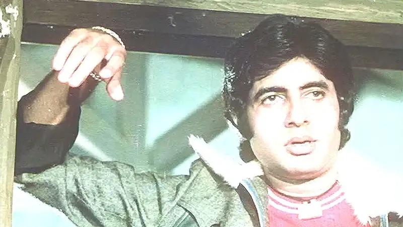 Download Khoon PasinaHindi Full Movie HDRip 480p [600MB] | 720p [1.5GB] | 1080p [5.5GB] screenshot 2