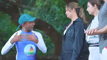 Download Moving in with Malaika (Season 1) Hindi [Episode 16 Added] HotStar Special 720p [250MB] WEB DL screenshot 4