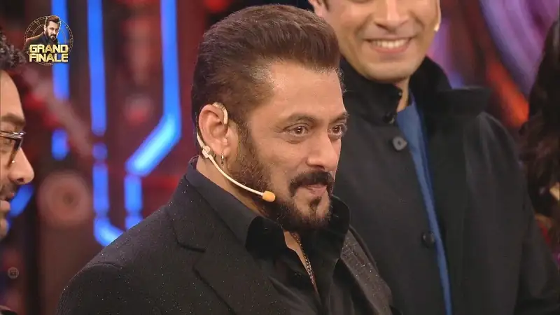 Download Bigg Boss (Season 18) [S18E106 Grand Finale Added] Hindi Reality Show 480p 720p 1080p WEB DL screenshot 6