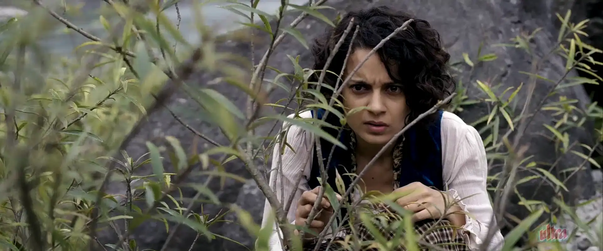 Download RangoonHindi Full Movie 480p [400MB] | 720p [1.3GB] | 1080p [4GB] screenshot 2