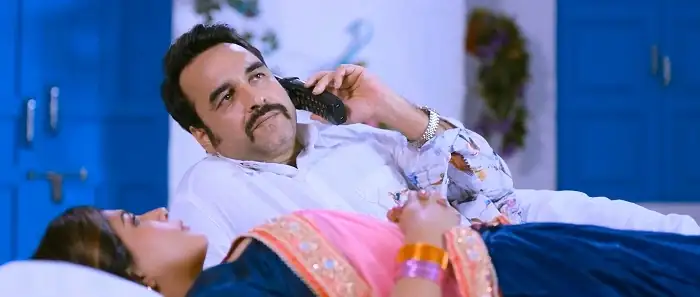 Download ShakeelaHindi Full Movie 480p [350MB] | 720p [1.2GB] | 1080p [2.4GB] screenshot 2