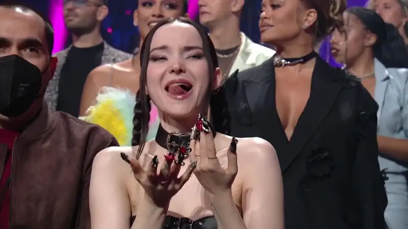 download mtv video music awards (2022) web-dl [english] full show 720p hevc [1.4gb]