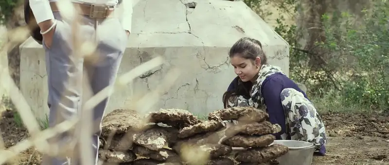 Download Tale of Rising RaniHindi Full Movie 480p [350MB] | 720p [1.2GB] | 1080p [3.3GB] screenshot 1