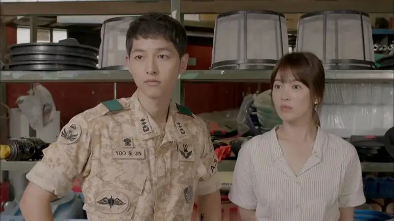 download descendants of the sun (season 1) korean series {hindi dubbed} 720p [350mb] hevc